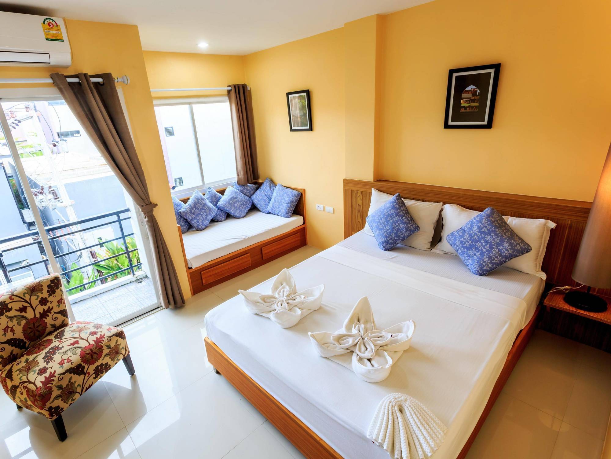 Patong Marina Hotel By Lofty 外观 照片